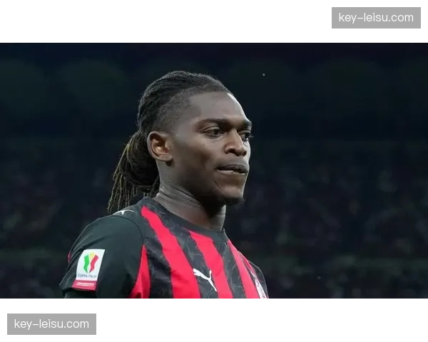 莱奥长期缺乏训练，难以在那不勒斯高强度压迫下打出好表现